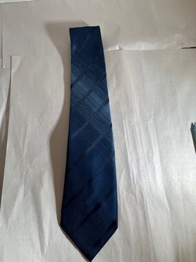 Classic Men's Navy Diagonal Striped Tie vintage retro brand Gentry Wamblay